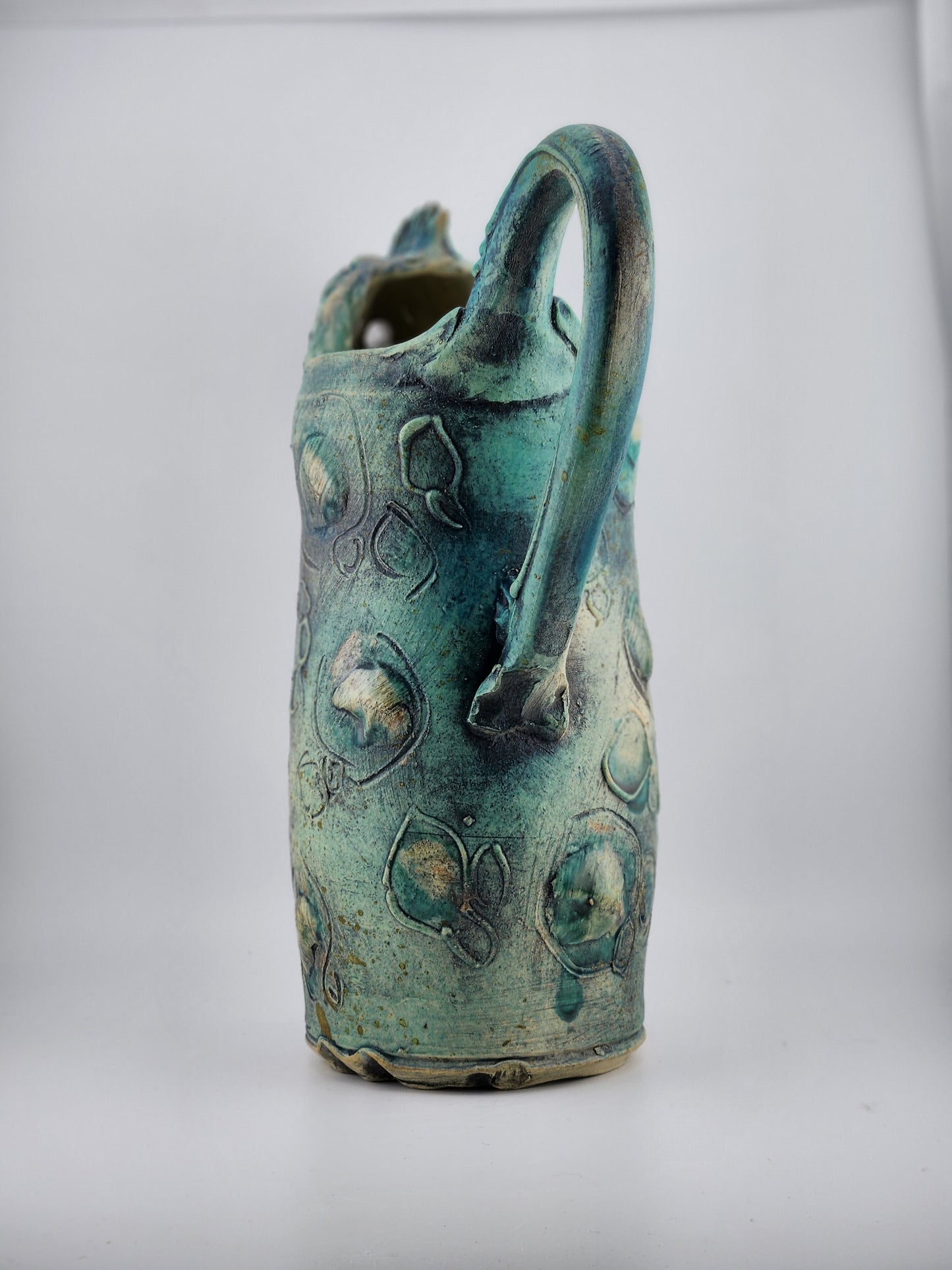 Iguana Pitcher
