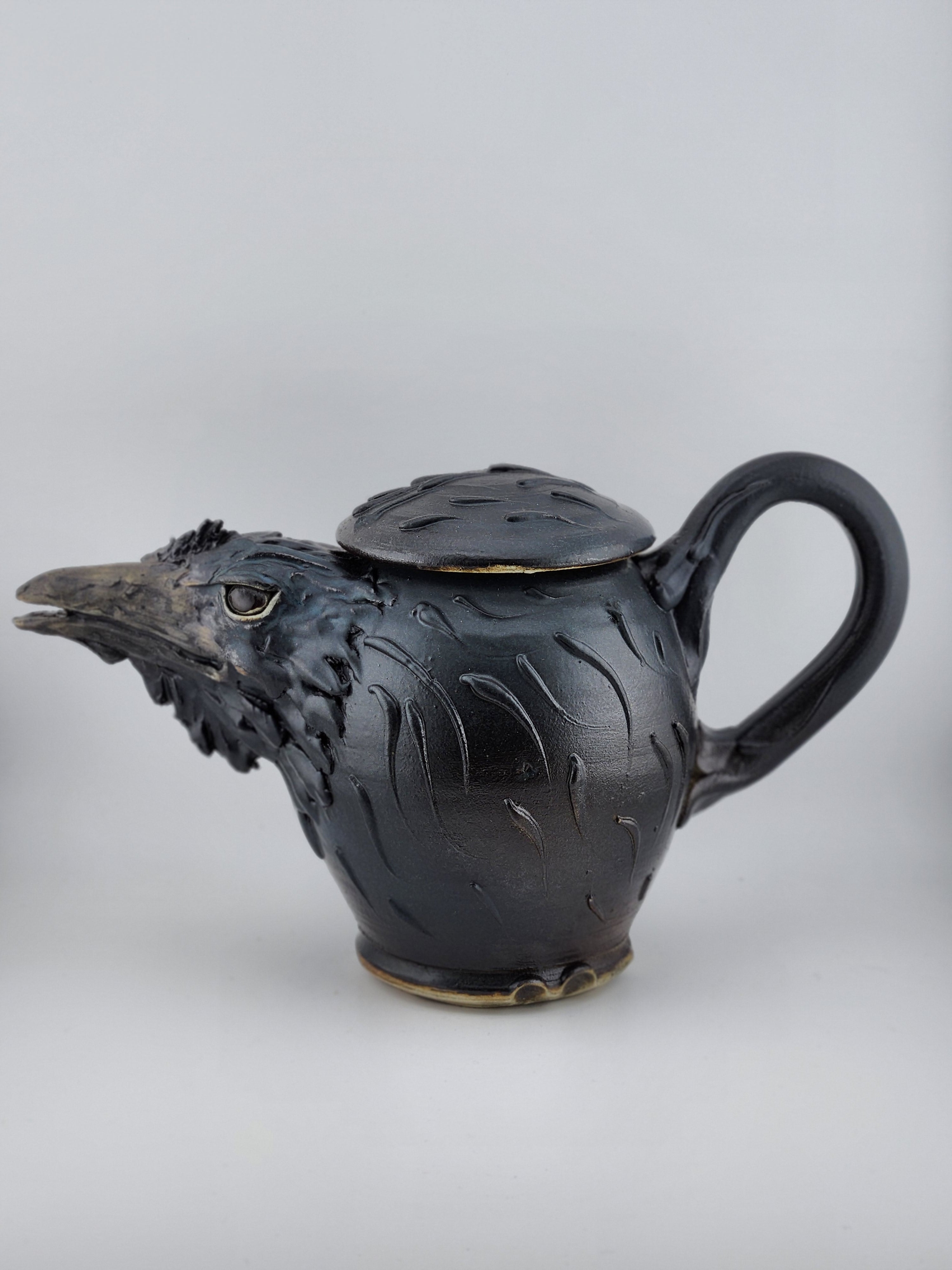 Raven Teapot