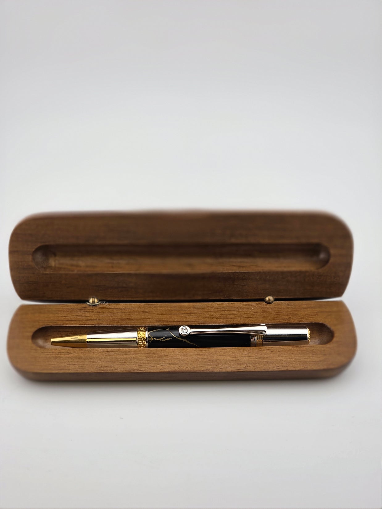TE-11 MST Majestic Squire Truestone Pen