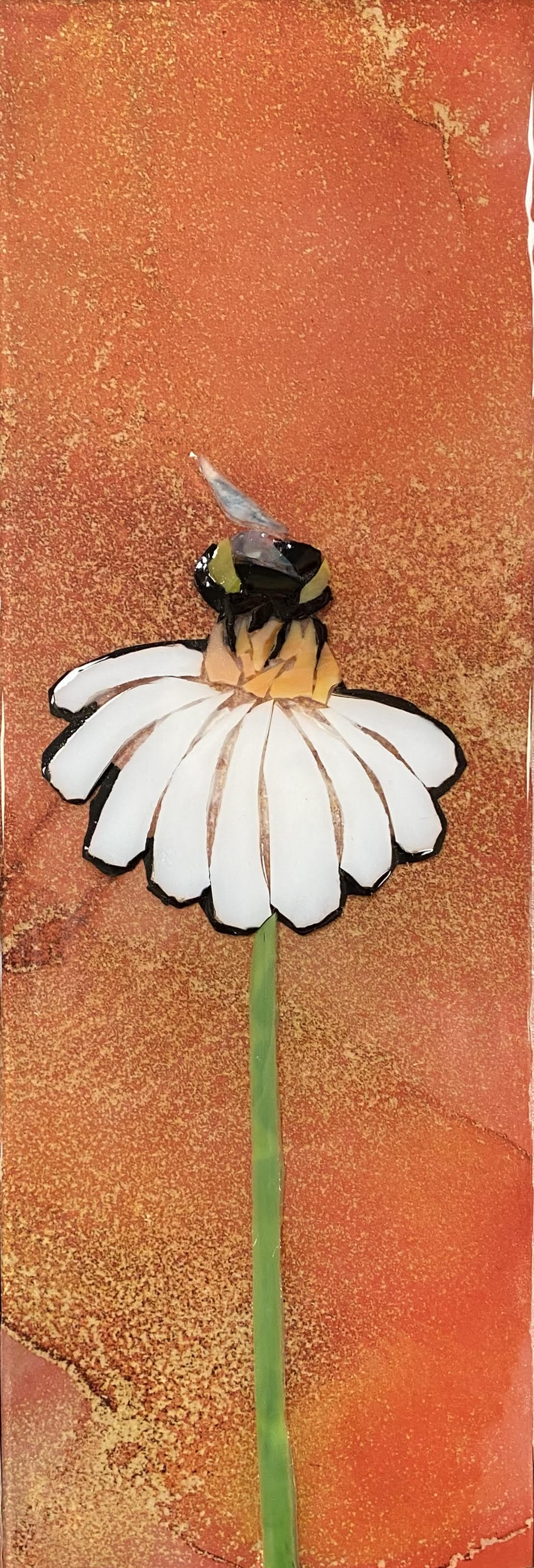Bee on Daisy Totem